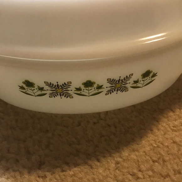 Vintage Fire king casserole dish with lid - Picture 2 of 6